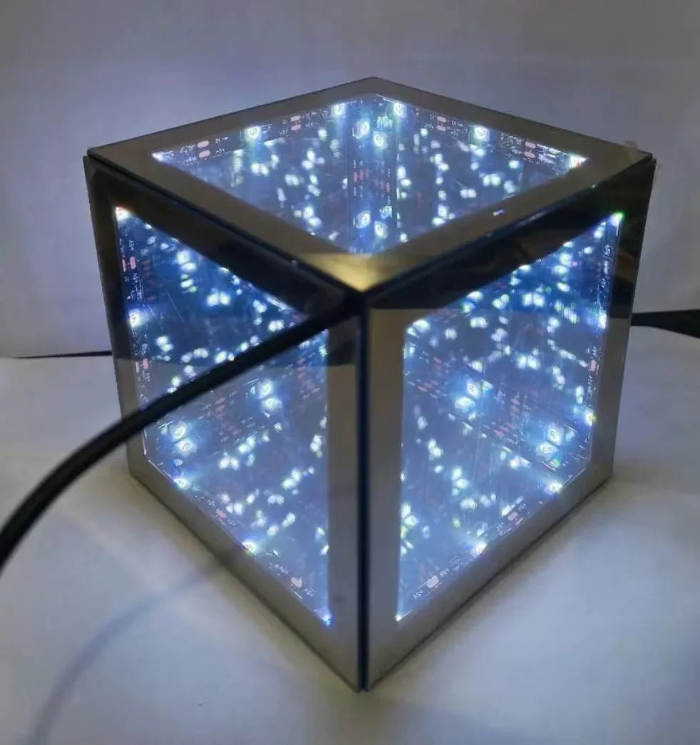 3D Cube Abyss RGB Ambient Desk Light - PlusGamer